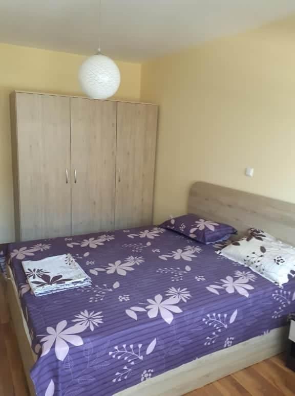 Cozy Apartament Naydenov Appartement Burgas Stad Buitenkant foto